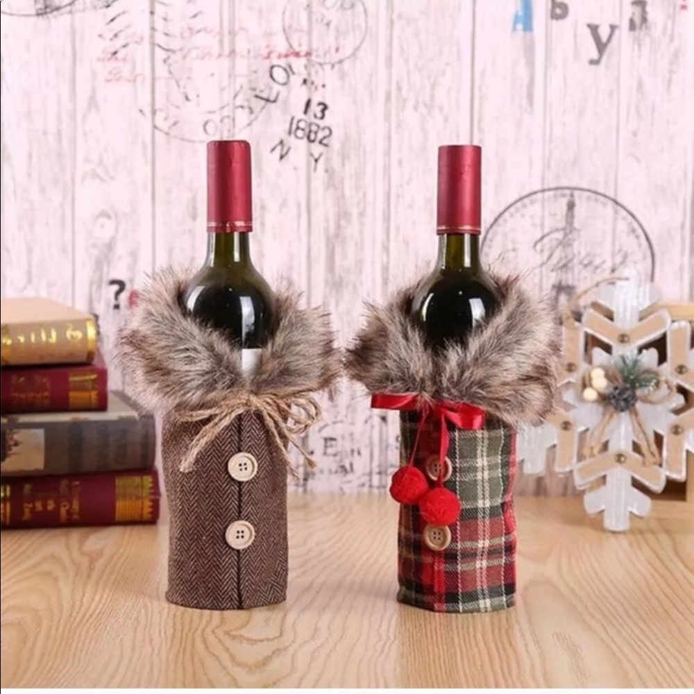 Holiday Wine Bottle Covers 🍷